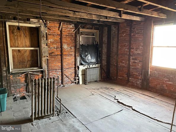 1414 S 5TH Street, Philadelphia PA 19147