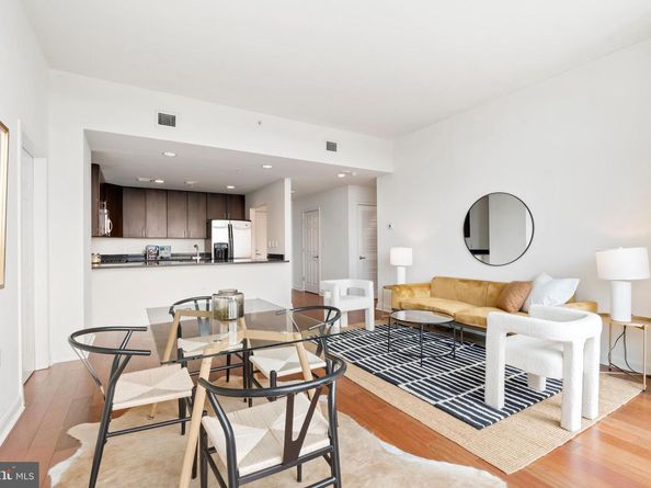 22 S Front Street 603, Philadelphia PA 19106