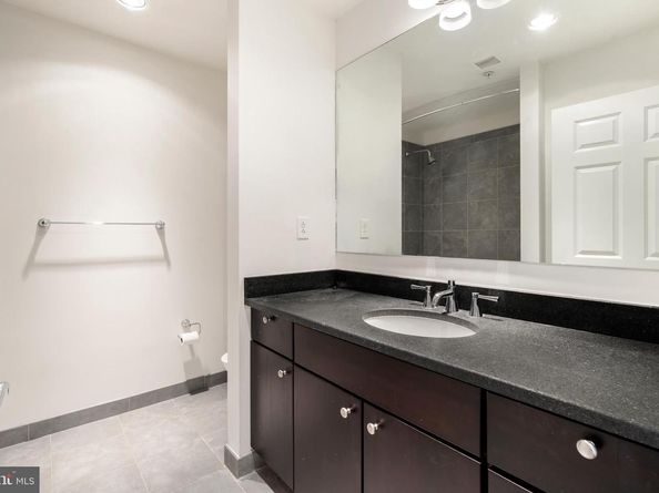22 S Front Street 603, Philadelphia PA 19106