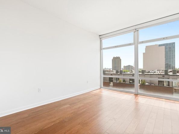 22 S Front Street 603, Philadelphia PA 19106