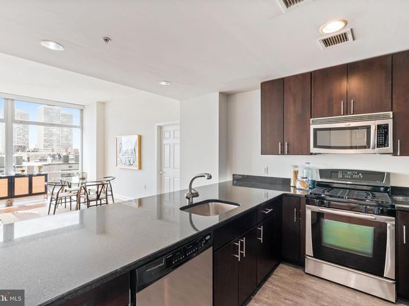 22 S Front Street 603, Philadelphia PA 19106