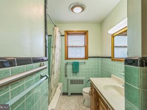 1718 Rhawn Street, Philadelphia PA 19111