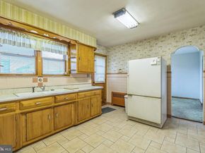 1718 Rhawn Street, Philadelphia PA 19111