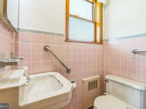 1718 Rhawn Street, Philadelphia PA 19111