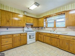 1718 Rhawn Street, Philadelphia PA 19111
