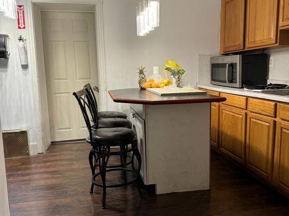 35 E High Street, Philadelphia PA 19144