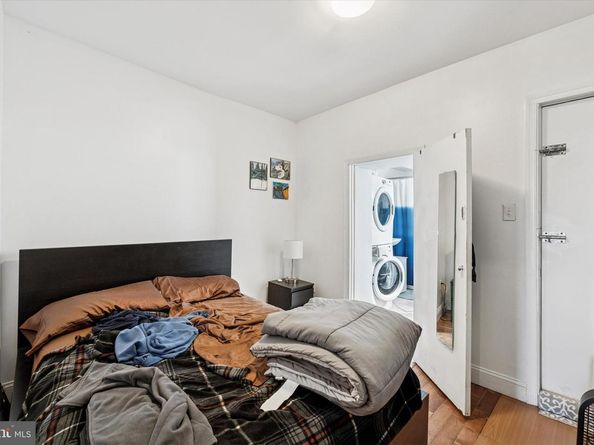 903 S 13TH Street, Philadelphia PA 19147