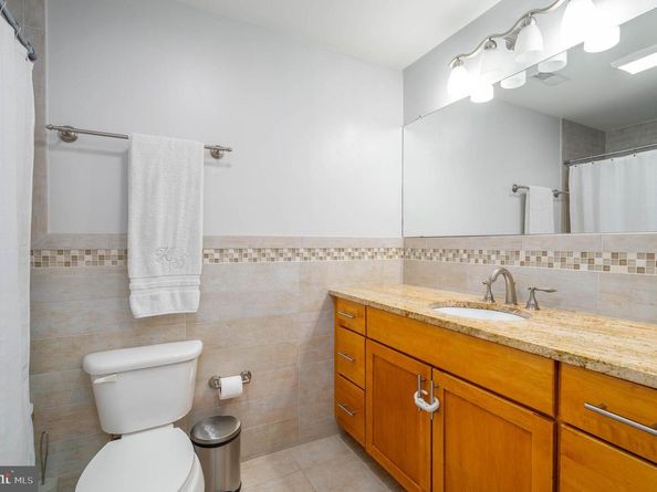 2447 Montrose Street, Philadelphia PA 19146