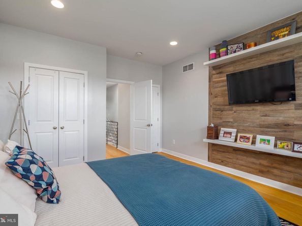 2447 Montrose Street, Philadelphia PA 19146