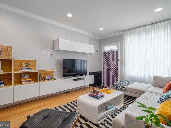 2447 Montrose Street, Philadelphia PA 19146
