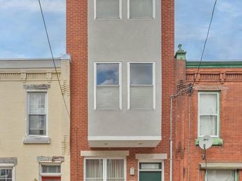 2447 Montrose Street
