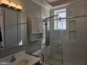 1555 S Hollywood Street, Philadelphia PA 19146