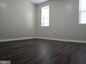 1555 S Hollywood Street, Philadelphia PA 19146