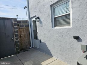 1555 S Hollywood Street, Philadelphia PA 19146