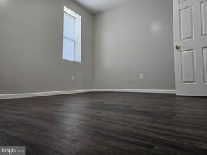 1555 S Hollywood Street, Philadelphia PA 19146