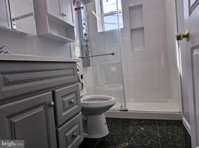 1555 S Hollywood Street, Philadelphia PA 19146