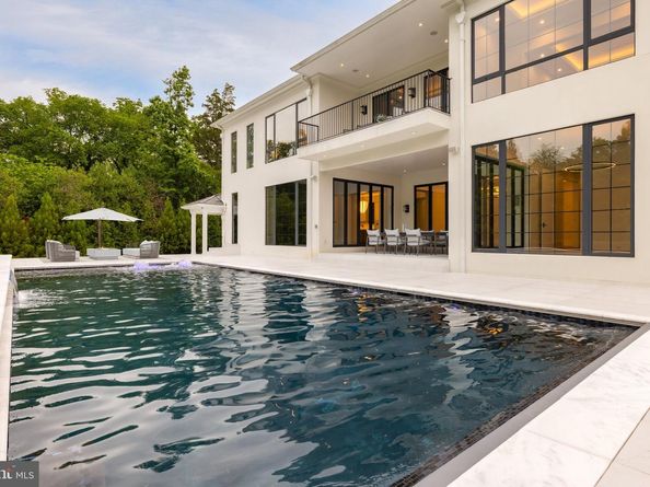 1102 Chain Bridge Road, Mclean VA 22101