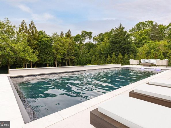 1102 Chain Bridge Road, Mclean VA 22101