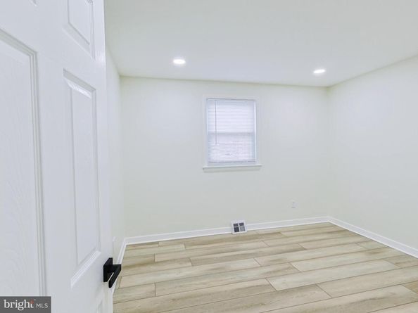 8823 Roosevelt Boulevard, Philadelphia PA 19152