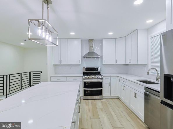 8823 Roosevelt Boulevard, Philadelphia PA 19152