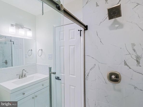 8823 Roosevelt Boulevard, Philadelphia PA 19152