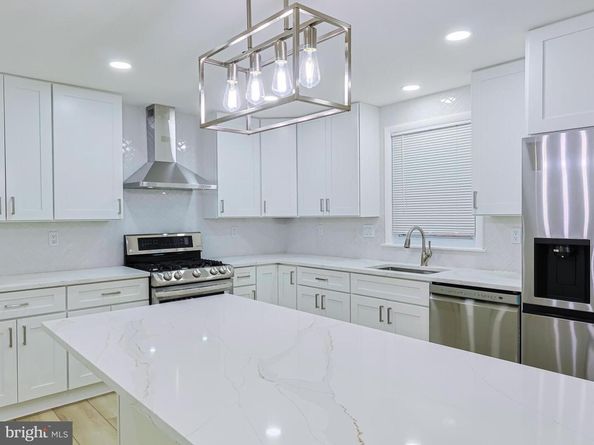 8823 Roosevelt Boulevard, Philadelphia PA 19152