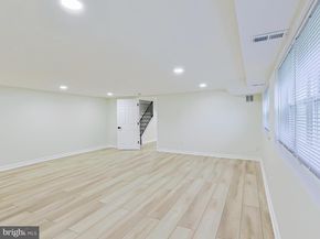 8823 Roosevelt Boulevard, Philadelphia PA 19152