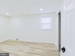 8823 Roosevelt Boulevard, Philadelphia PA 19152