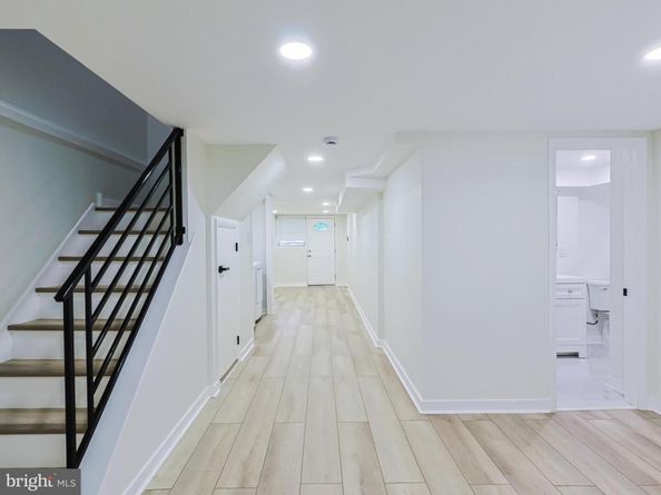 8823 Roosevelt Boulevard, Philadelphia PA 19152