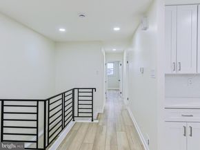 8823 Roosevelt Boulevard, Philadelphia PA 19152