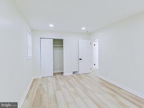 8823 Roosevelt Boulevard, Philadelphia PA 19152