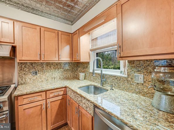 8536 Aponi Road, Vienna VA 22180