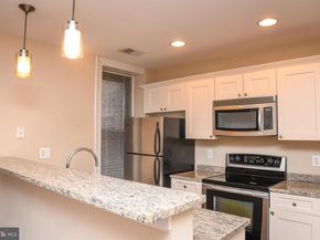 1811 Chestnut Street 404, Philadelphia PA 19103