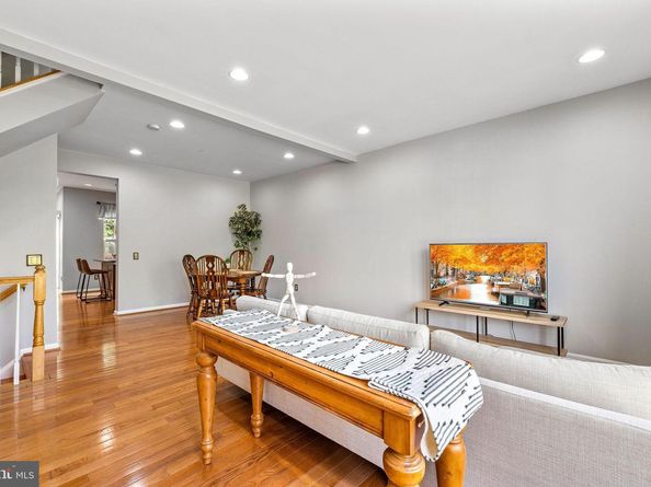 13503 Bannacker Place, Herndon VA 20171