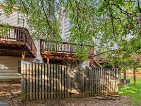 13503 Bannacker Place, Herndon VA 20171