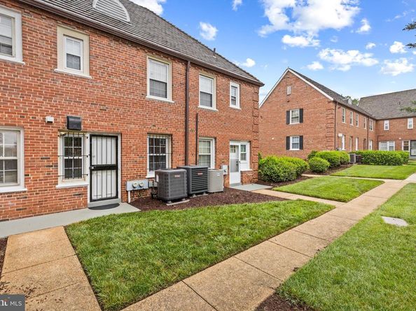 3817 V Street SE, Washington DC 20020