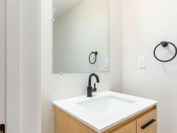 3855 Ridge Avenue, Philadelphia PA 19132