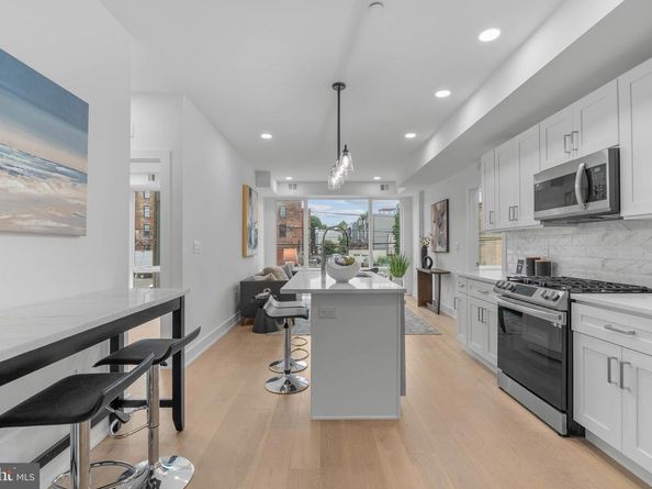 950 N 2nd Street 2, Philadelphia PA 19123