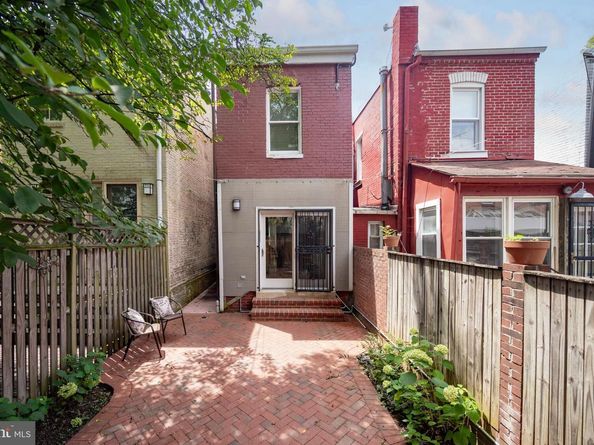 21 7TH Street NE, Washington DC 20002