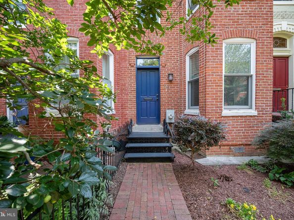 21 7TH Street NE, Washington DC 20002