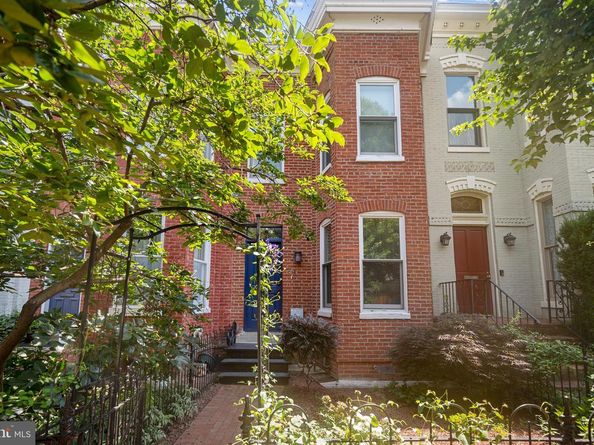 21 7TH Street NE, Washington DC 20002