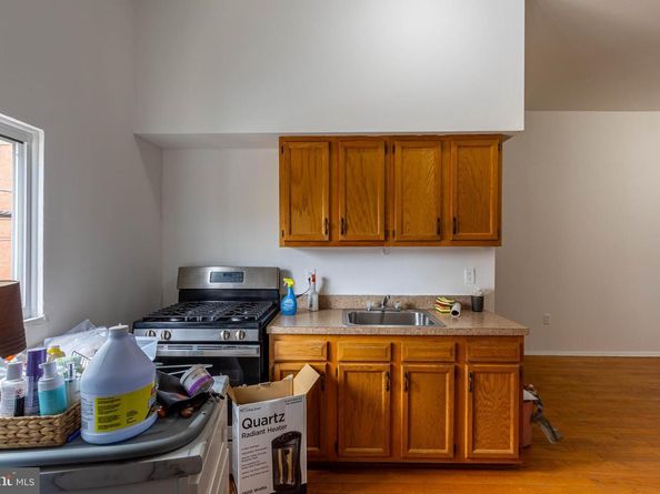 1402 S 2nd Street, Philadelphia PA 19147