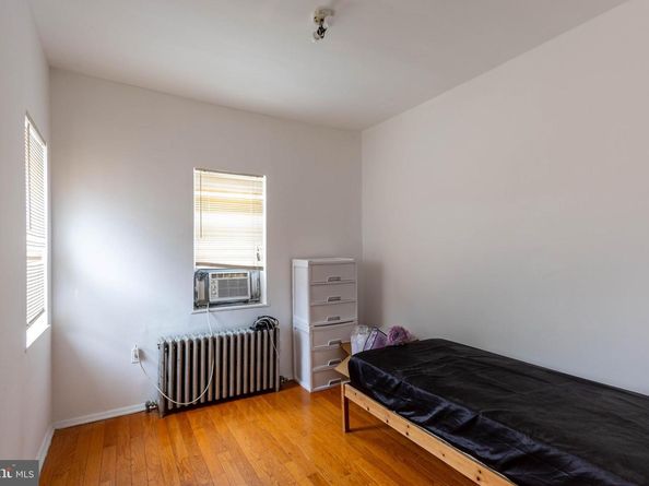 1402 S 2nd Street, Philadelphia PA 19147