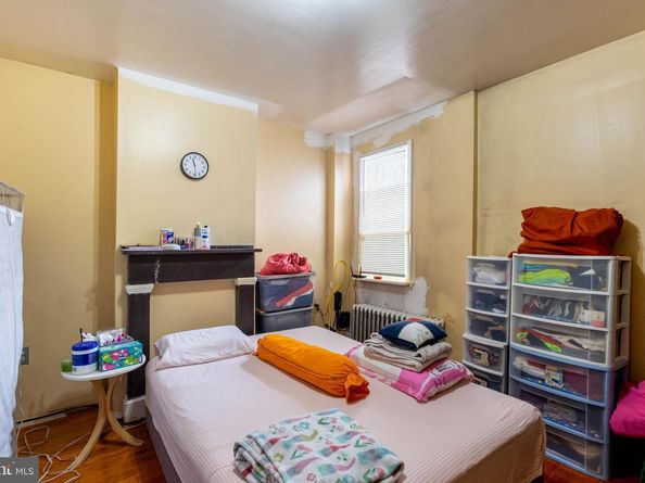 1402 S 2nd Street, Philadelphia PA 19147