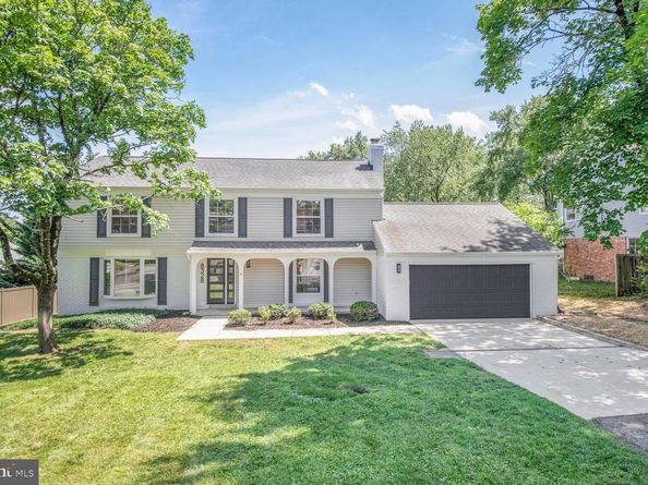 8328 Tuckerman Lane, Potomac MD 20854