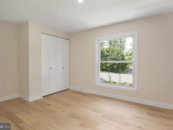 8328 Tuckerman Lane, Potomac MD 20854