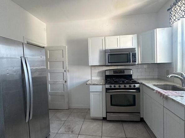 5627 Larchwood Avenue, Philadelphia PA 19143