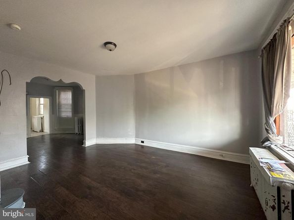 5627 Larchwood Avenue, Philadelphia PA 19143