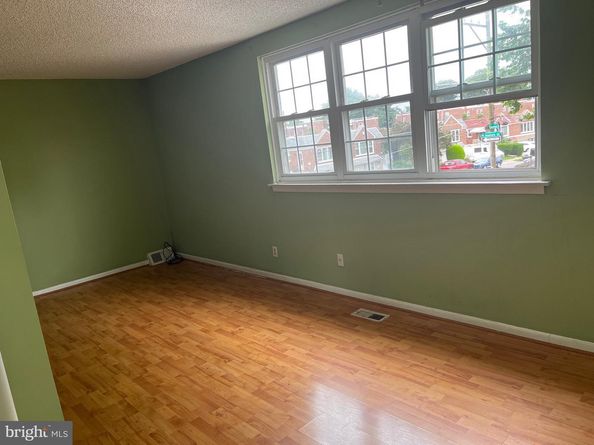 10076 Jeanes Street, Philadelphia PA 19116