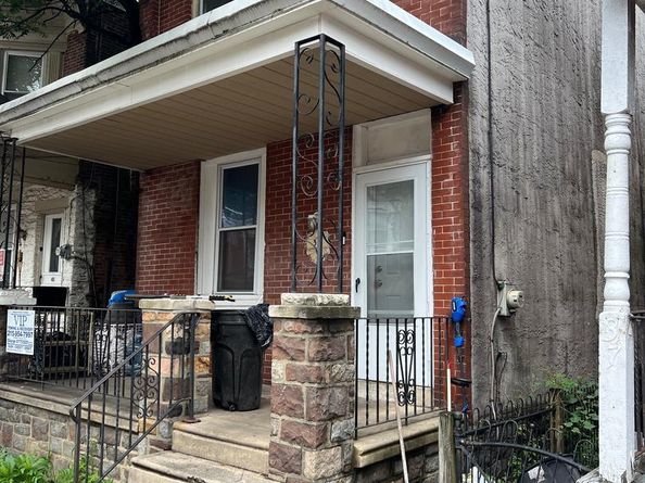 39 W Wyneva Street, Philadelphia PA 19144